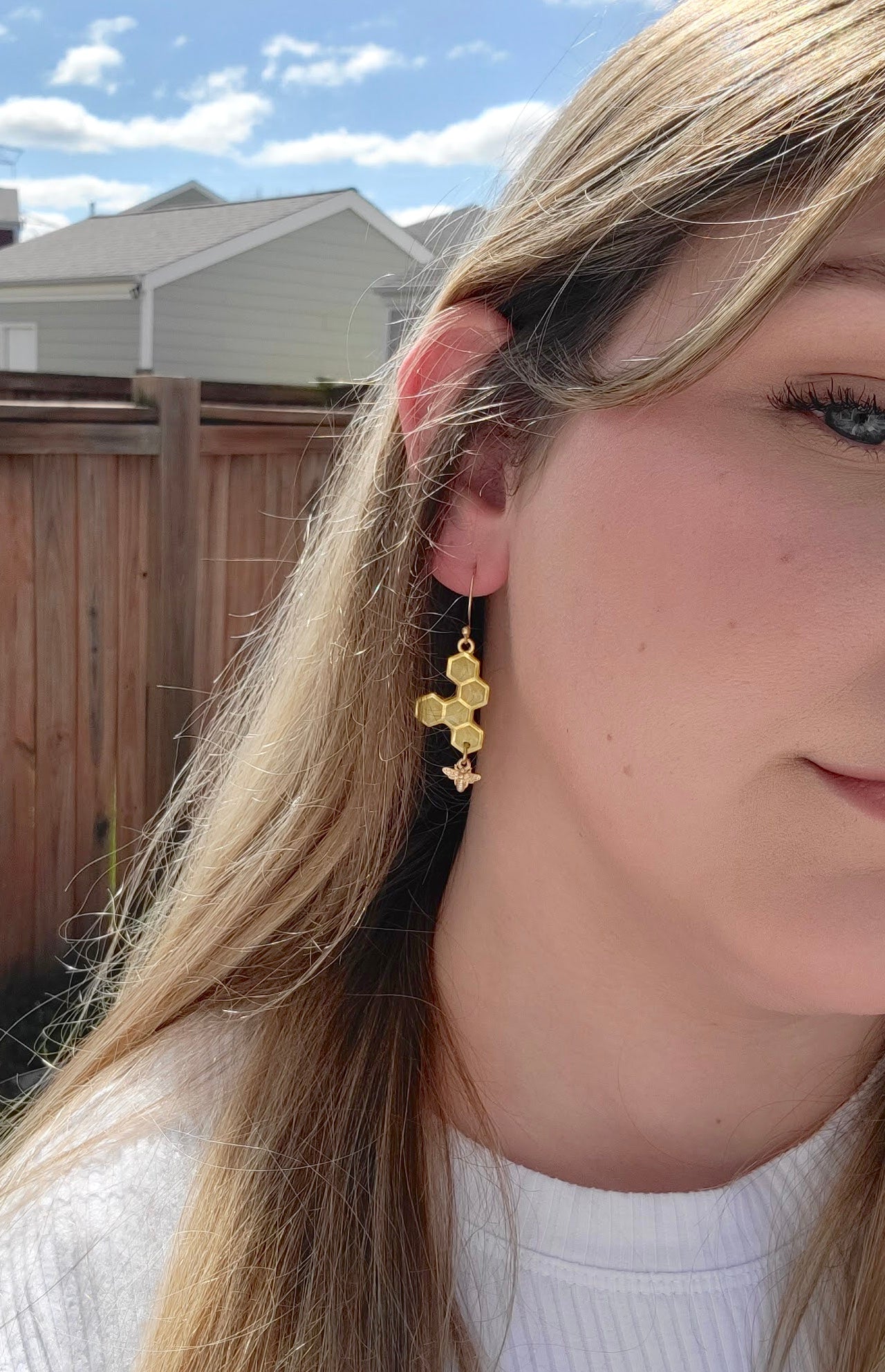 Honeycomb dangles