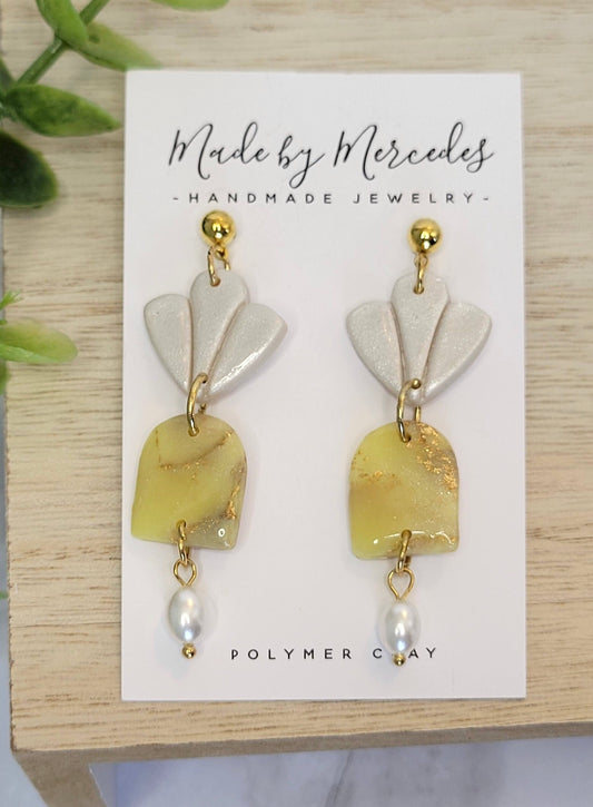 Pearl dangle